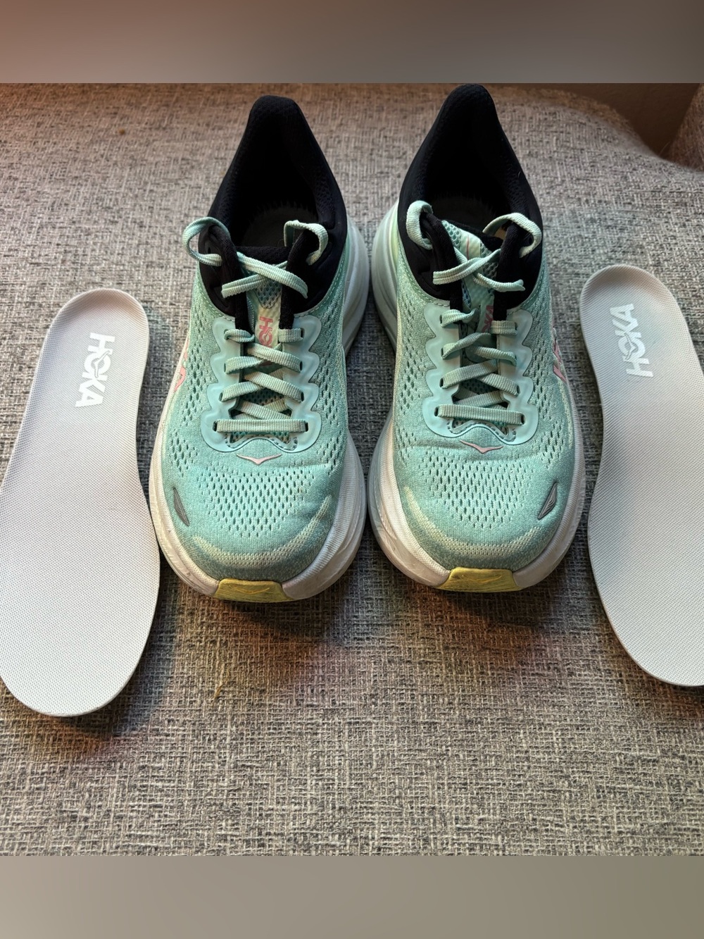 HOKA ONE ONE W Bondi 9 Blue Spark/Mint Fluorite Women's 7.5B - Picture 3 of 10